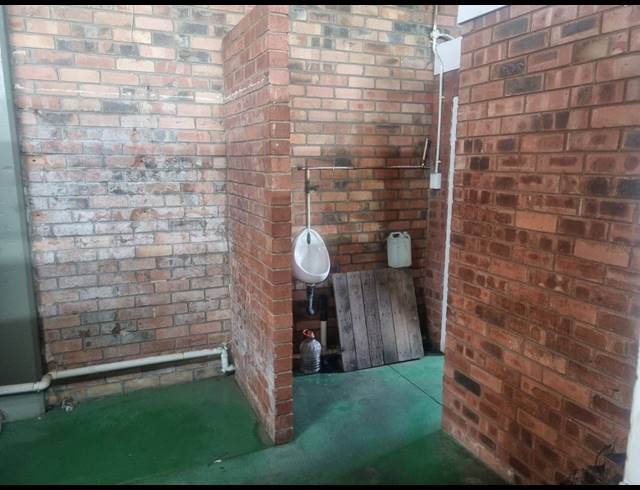 285M² WORKSHOP TO LET IN KULEKA